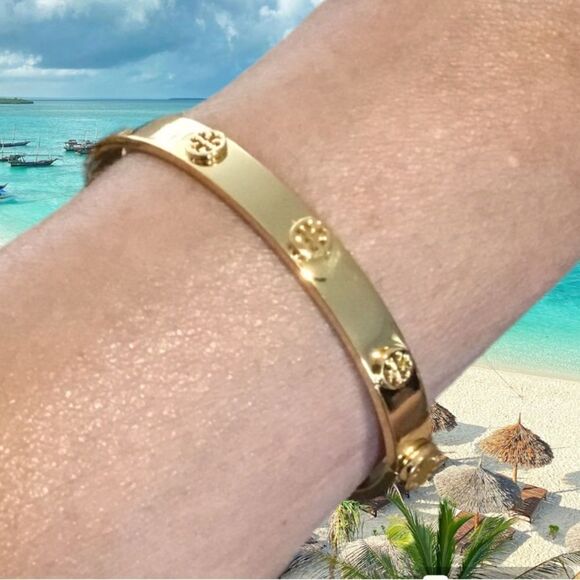 TORY BURCH STUDDED DOUBLE T LOGO BRACELET MILLER STUD HINGE, 7MM - Picture 2 of 5